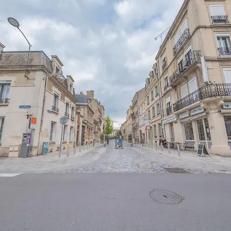 Le Royaume - Parking