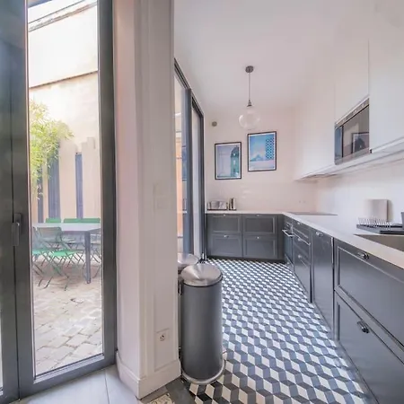 Apartment Le Royaume - Parking Reims