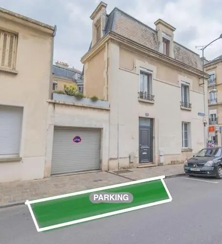 Le Royaume - Parking