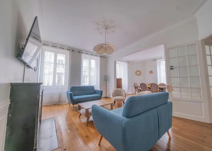 Le Royaume - Parking