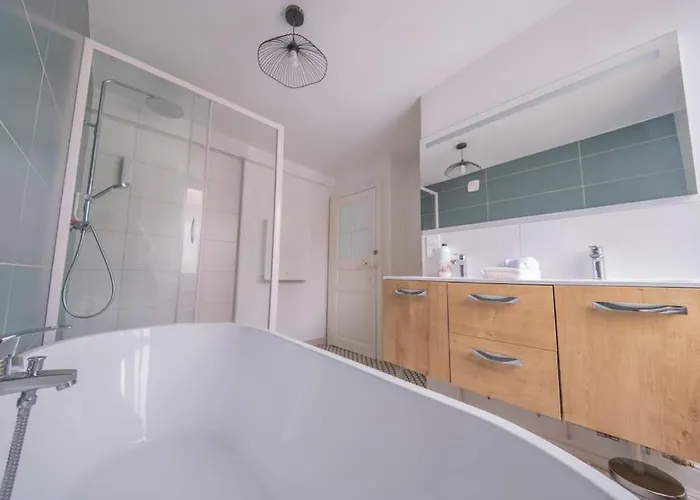 Le Royaume - Parking